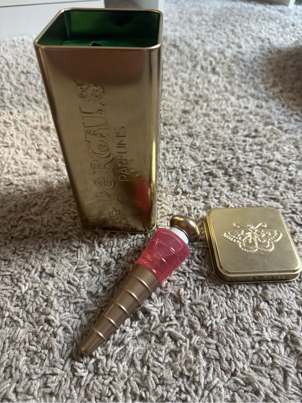Portals perfume fiery passion brand new with tin
